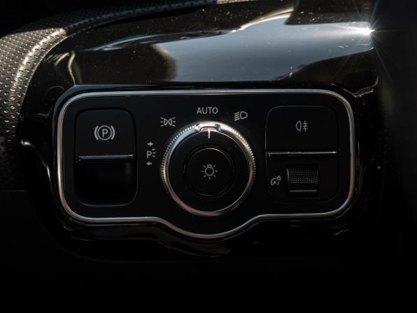 Mercedes-Benz A-Класс IV (W177) с пробегом 2019 года, цена 2 625 000 рублей, 87730 км, седан, Автокод Объявления