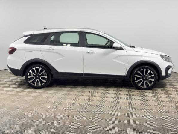 Lada (ВАЗ) Vesta I Рестайлинг (NG) с пробегом 2025 года, цена 1 627 900 рублей, 15584 км, универсал, Автокод Объявления