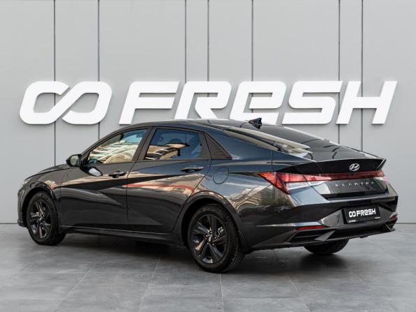 Hyundai Elantra VII (CN7) с пробегом 2022 года, цена 2 098 000 рублей, 91443 км, седан, Автокод Объявления