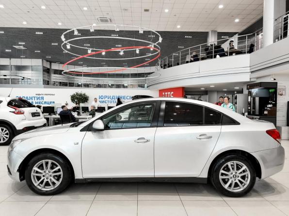 Chevrolet Cruze I с пробегом 2009 года, цена 330 000 рублей, 192432 км, седан, Автокод Объявления