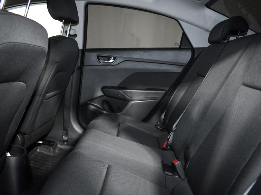 Hyundai Solaris II Санкт-Петербург  - изображение 13