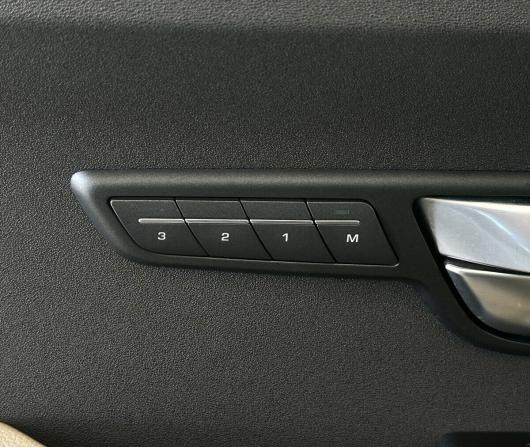 Land Rover Range Rover Evoque I с пробегом 2014 года, цена 1 940 000 рублей, 136300 км, внедорожник, Автокод Объявления