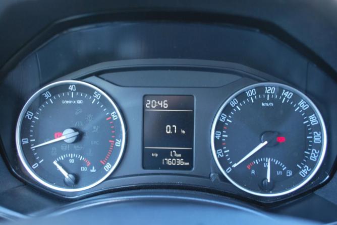 Skoda Octavia II (A5) Рестайлинг с пробегом 2013 года, цена 850 000 рублей, 176100 км, лифтбек, Автокод Объявления