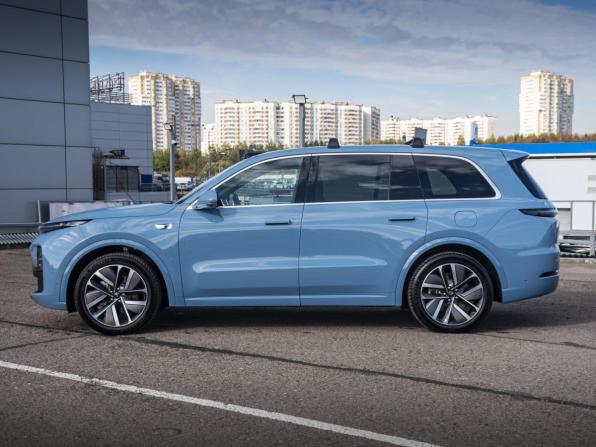 Li Auto (Lixiang) L9 I с пробегом 2023 года, цена 7 437 000 рублей, 10592 км, внедорожник, Автокод Объявления