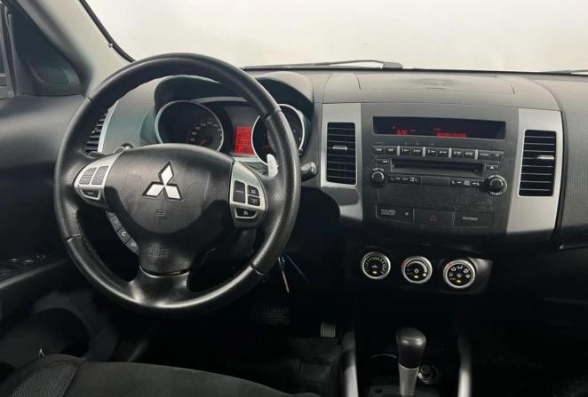 Mitsubishi Outlander II с пробегом 2007 года, цена 860 000 рублей, 259226 км, внедорожник, Автокод Объявления