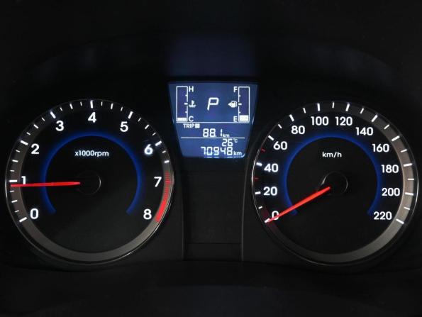 Hyundai Solaris I Рестайлинг с пробегом 2015 года, цена 1 325 000 рублей, 70948 км, седан, Автокод Объявления