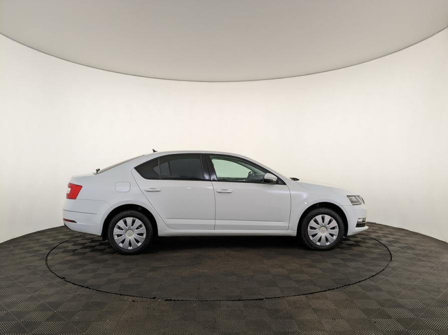 Skoda Octavia III (A7) Рестайлинг Москва  - изображение 4