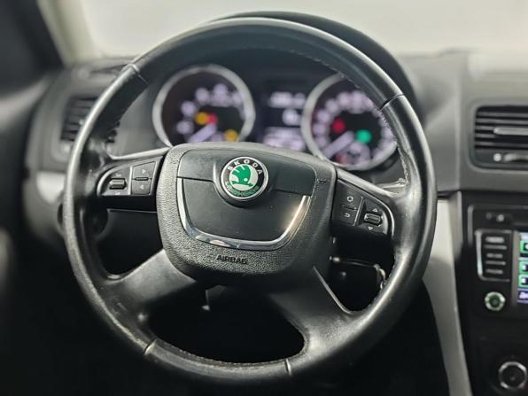 Skoda Yeti I с пробегом 2013 года, цена 1 000 000 рублей, 140013 км, внедорожник, Автокод Объявления