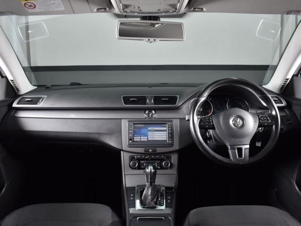 Volkswagen Passat B7 с пробегом 2011 года, цена 1 199 995 рублей, 136980 км, универсал, Автокод Объявления