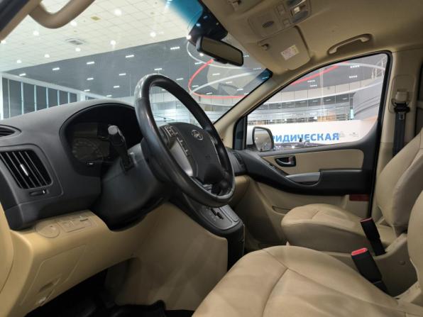 Hyundai H-1 II Рестайлинг 2 с пробегом 2021 года, цена 3 430 000 рублей, 71376 км, минивэн, Автокод Объявления