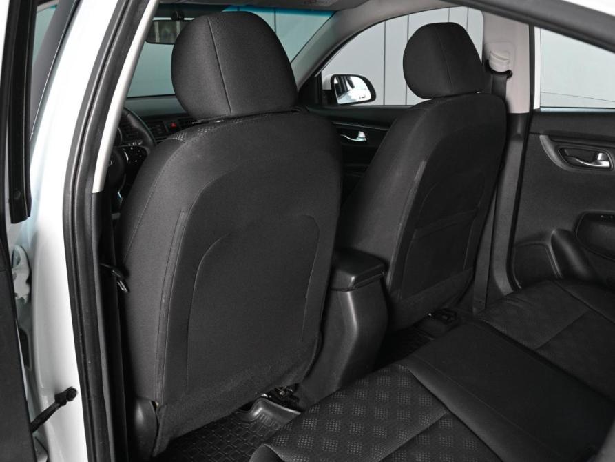 Kia Rio IV Ростов-на-Дону  - изображение 11