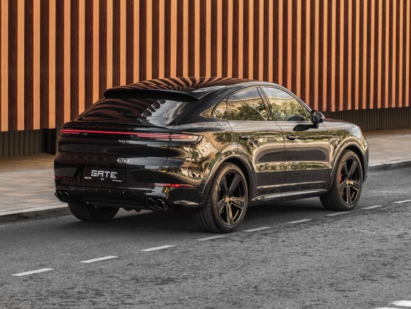 Новый Porsche Cayenne III Рестайлинг 2024 года, цена 26 700 000 рублей, внедорожник, Автокод Объявления