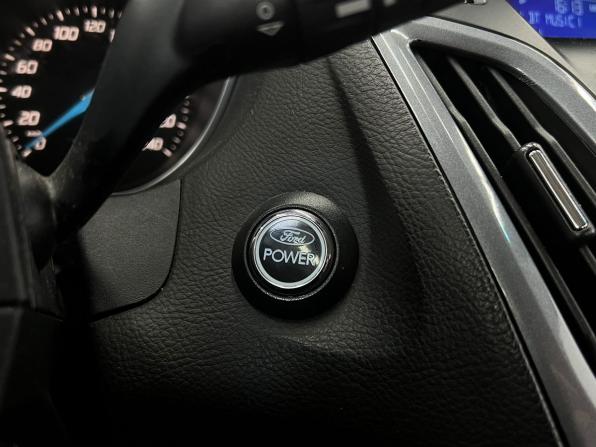 Ford Focus III с пробегом 2012 года, цена 749 000 рублей, 212063 км, седан, Автокод Объявления
