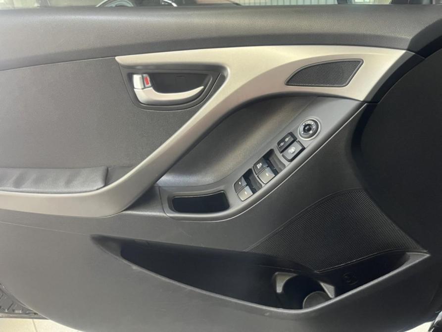 Hyundai Elantra V (MD) Рестайлинг Курск  - изображение 14