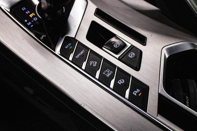 Geely Coolray I с пробегом 2020 года, цена 1 359 000 рублей, 67261 км, внедорожник, Автокод Объявления