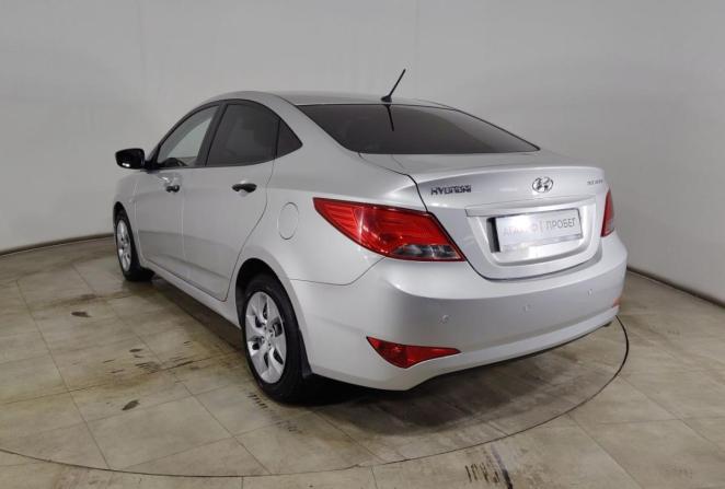 Hyundai Solaris I Рестайлинг с пробегом 2015 года, цена 1 120 000 рублей, 72500 км, седан, Автокод Объявления