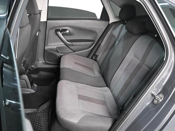 Volkswagen Polo V Рестайлинг с пробегом 2016 года, цена 1 030 000 рублей, 181349 км, седан, Автокод Объявления