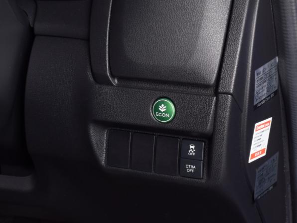 Honda Fit III с пробегом 2013 года, цена 999 995 рублей, 61703 км, хэтчбек, Автокод Объявления