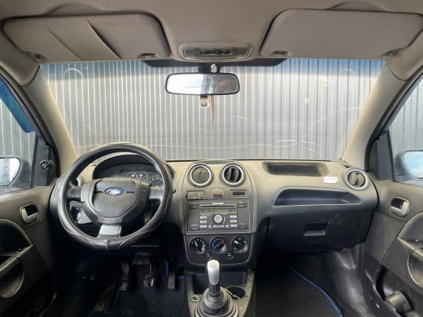 Ford Fiesta Mk5 с пробегом 2007 года, цена 100 000 рублей, 350000 км, хэтчбек, Автокод Объявления