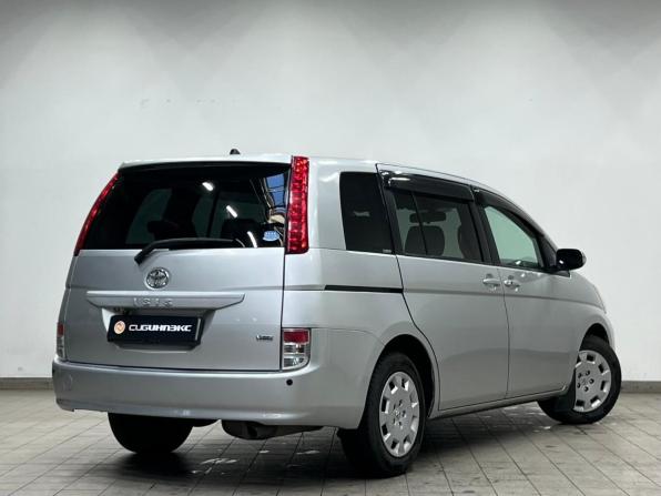 Toyota ISis I Рестайлинг с пробегом 2011 года, цена 1 229 000 рублей, 127400 км, минивэн, Автокод Объявления