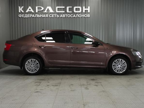 Skoda Octavia III (A7) Рестайлинг с пробегом 2017 года, цена 1 170 000 рублей, 212902 км, лифтбек, Автокод Объявления