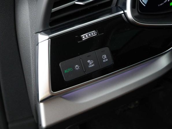 Audi Q8 I (4M) с пробегом 2023 года, цена 10 176 046 рублей, 33 км, внедорожник, Автокод Объявления