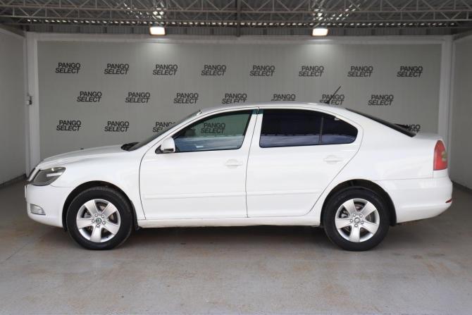 Skoda Octavia II (A5) Рестайлинг с пробегом 2013 года, цена 736 000 рублей, 182815 км, лифтбек, Автокод Объявления