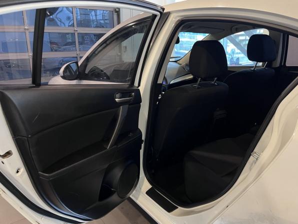 Mazda 3 II (BL) с пробегом 2009 года, цена 545 000 рублей, 292146 км, седан, Автокод Объявления