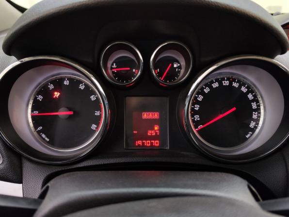 Opel Mokka I с пробегом 2013 года, цена 775 000 рублей, 197000 км, внедорожник, Автокод Объявления
