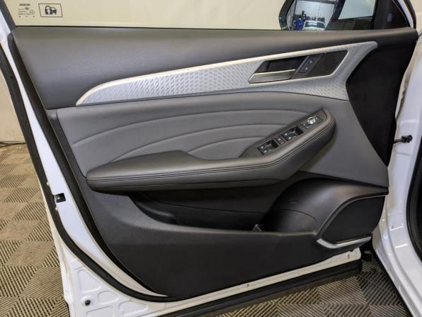 Haval F7 I Рестайлинг с пробегом 2023 года, цена 2 100 000 рублей, 49341 км, внедорожник, Автокод Объявления