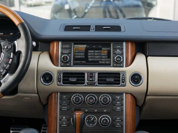 Land Rover Range Rover III Рестайлинг 2 с пробегом 2009 года, цена 1 800 000 рублей, 214926 км, внедорожник, Автокод Объявления