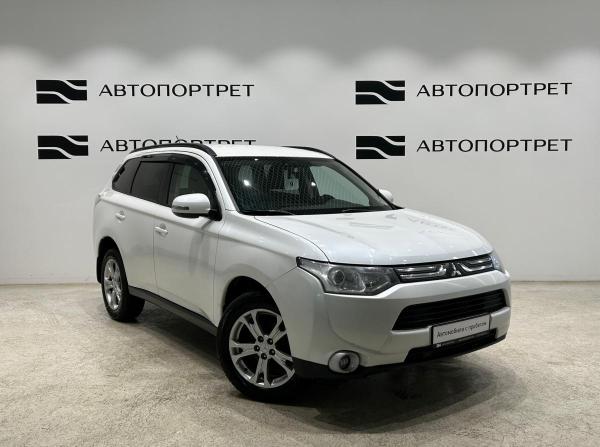 Mitsubishi Outlander III с пробегом 2014 года, цена 1 179 000 рублей, 216236 км, внедорожник, Автокод Объявления