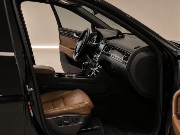 Volkswagen Touareg II с пробегом 2014 года, цена 1 850 000 рублей, 240000 км, внедорожник, Автокод Объявления