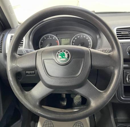 Skoda Fabia II Рестайлинг с пробегом 2010 года, цена 265 000 рублей, 308864 км, хэтчбек, Автокод Объявления