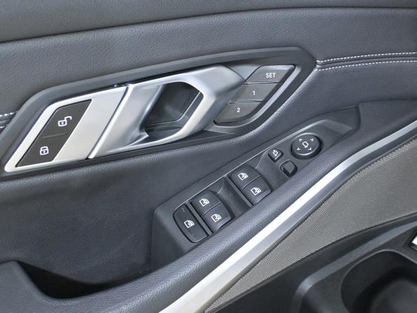 BMW 3 серии VII (G2x) Рестайлинг с пробегом 2022 года, цена 5 240 000 рублей, 43200 км, седан, Автокод Объявления