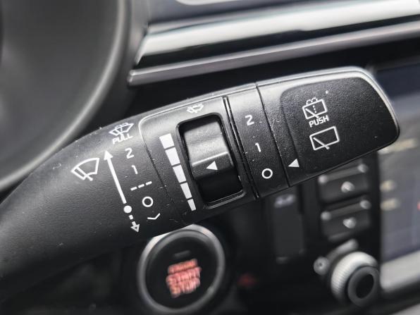 Kia Rio IV с пробегом 2018 года, цена 1 399 000 рублей, 126224 км, хэтчбек, Автокод Объявления