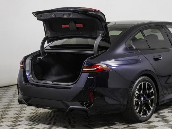 BMW 5 серии VIII (G60/G61/G68) с пробегом 2023 года, цена 6 600 000 рублей, 36958 км, седан, Автокод Объявления