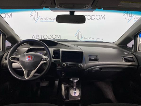 Honda Civic VIII Рестайлинг с пробегом 2009 года, цена 649 900 рублей, 298736 км, седан, Автокод Объявления