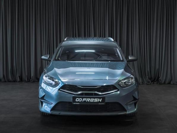 Kia Ceed III Рестайлинг с пробегом 2022 года, цена 2 339 000 рублей, 65899 км, универсал, Автокод Объявления