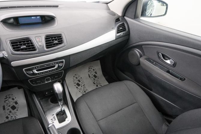 Renault Megane III с пробегом 2011 года, цена 549 000 рублей, 266013 км, хэтчбек, Автокод Объявления