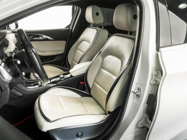 Infiniti Q30 с пробегом 2017 года, цена 3 200 000 рублей, 37090 км, хэтчбек, Автокод Объявления