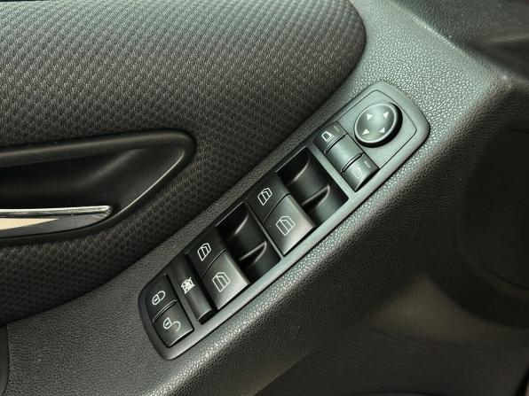 Mercedes-Benz A-Класс II (W169) Рестайлинг с пробегом 2011 года, цена 750 000 рублей, 151624 км, хэтчбек, Автокод Объявления