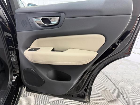 Новый Volvo XC60 II Рестайлинг 2 2025 года, цена 6 150 000 рублей, внедорожник, Автокод Объявления
