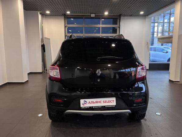 Renault Sandero II с пробегом 2017 года, цена 1 049 000 рублей, 105889 км, хэтчбек, Автокод Объявления