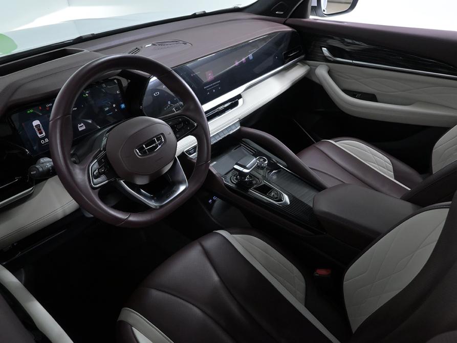 Geely Monjaro I Москва  - изображение 7