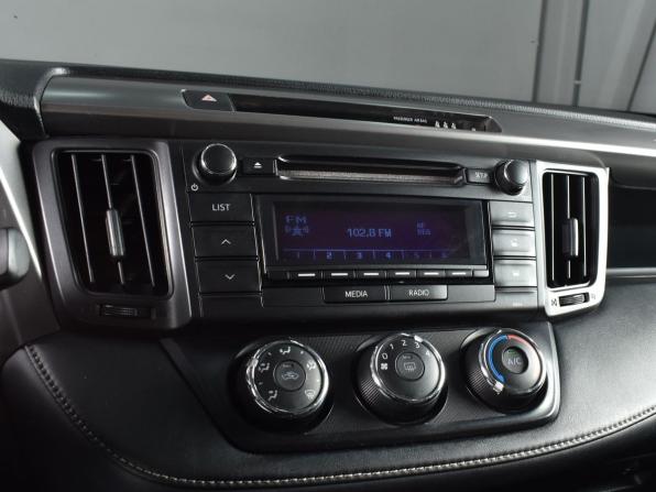 Toyota RAV4 IV (XA40) Рестайлинг с пробегом 2016 года, цена 2 249 999 рублей, 213697 км, внедорожник, Автокод Объявления