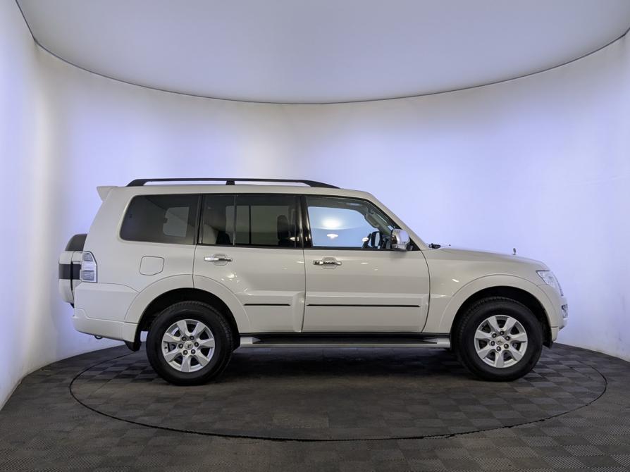 Mitsubishi Pajero IV Рестайлинг 2 Москва  - изображение 4