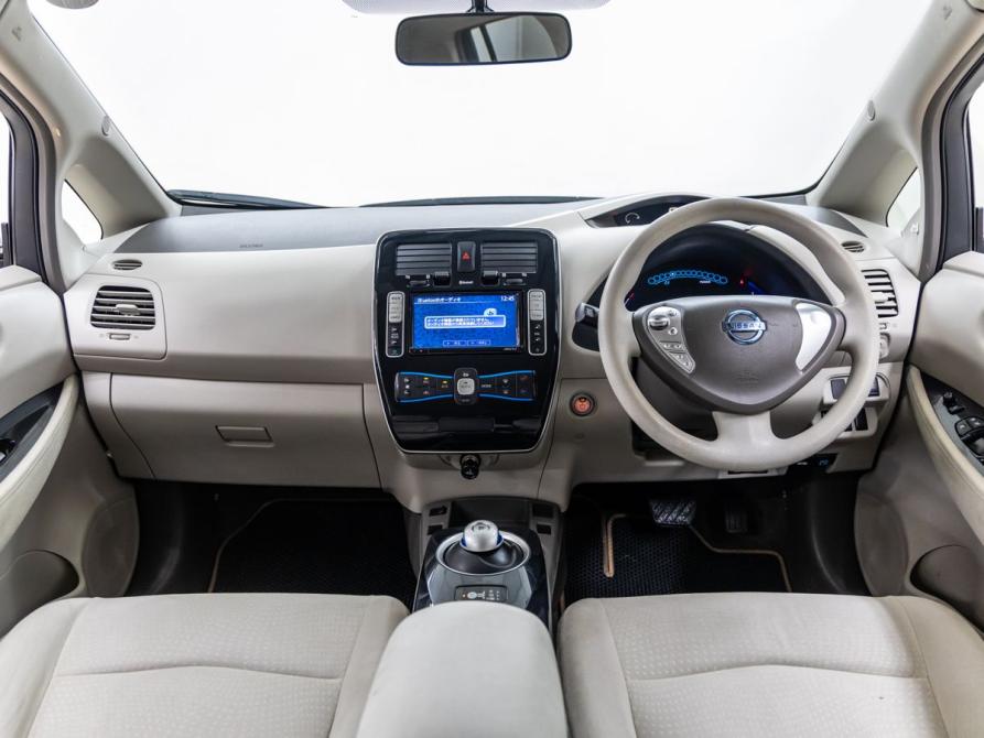 Nissan Leaf I (ZE0/AZE0) Волгоград  - изображение 13