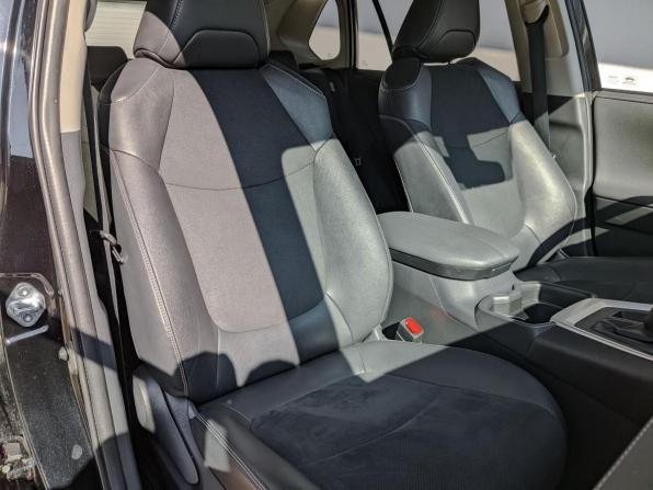 Toyota RAV4 V (XA50) с пробегом 2022 года, цена 3 585 000 рублей, 69928 км, внедорожник, Автокод Объявления