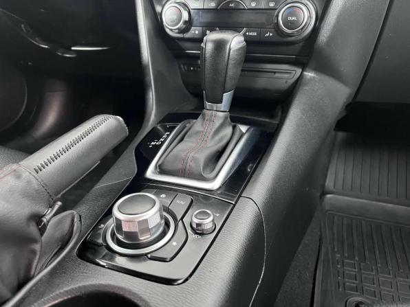 Mazda 3 III (BM) с пробегом 2014 года, цена 1 045 000 рублей, 131000 км, седан, Автокод Объявления